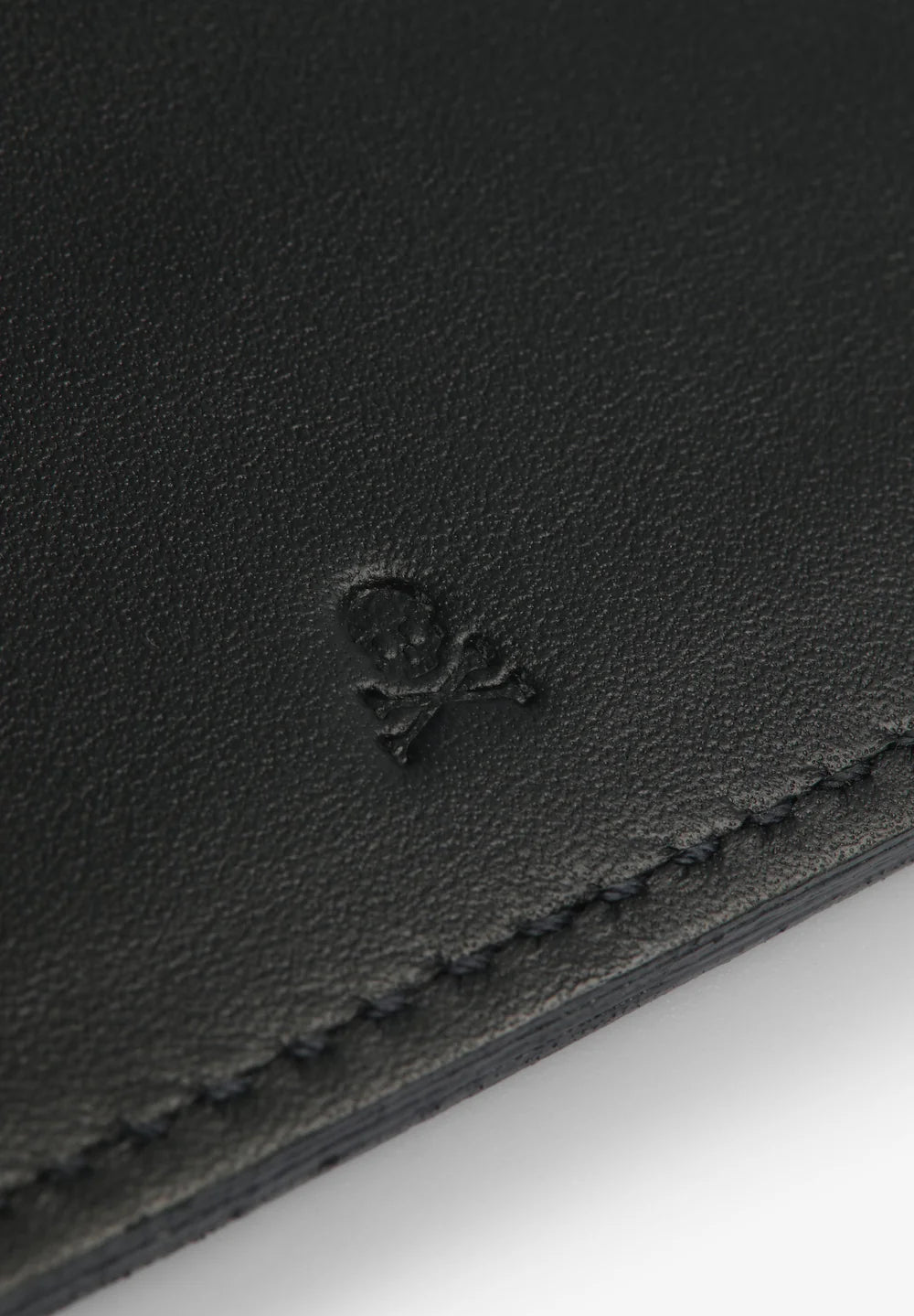ARNE FREE CARDHOLDER